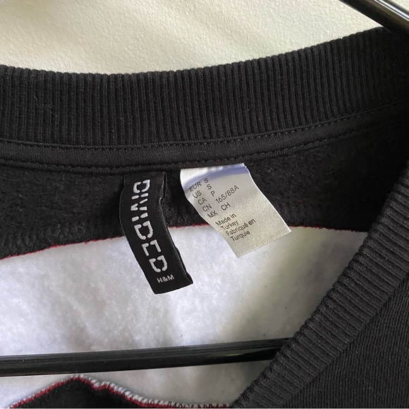 H&M New York Los Angeles Chicago Black Crewneck - Picture 6 of 10